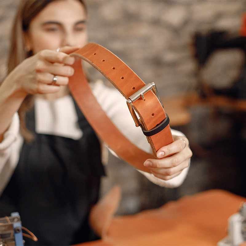 How To Rock Leather Watches Effortlessly